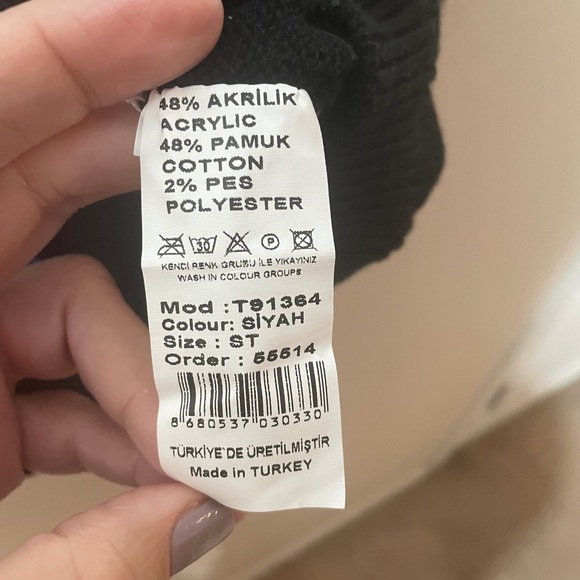 Vneck cardigan sweater Robin Kadin new with tag red white silver rugby pattern - Picture 5 of 6